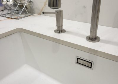 Plan de travail avec cuve sous plan en résine